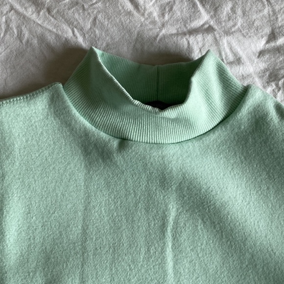 Oversized Mock Neck Sweatshirt - Picture 3 of 4